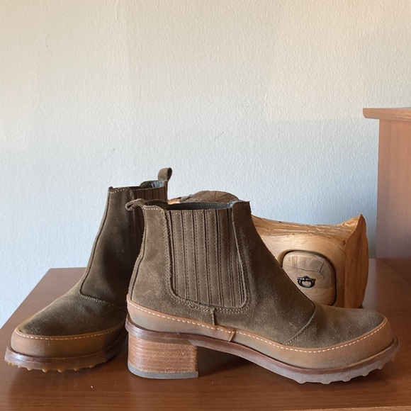 El Naturalista Lux Suede Kenita Land Booties - Picture 7 of 9